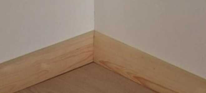 Как стыковать плинтуса в углах своими руками?