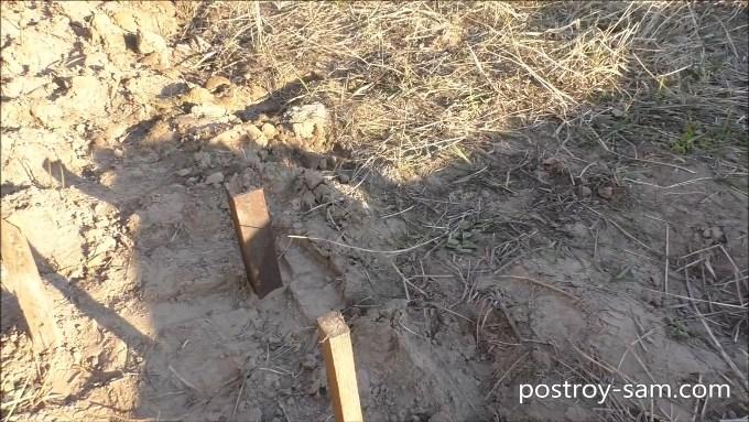 Первый уголок забитый в углу