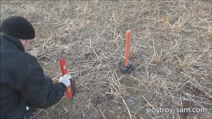 Фундамент под теплицу из уголка своими руками