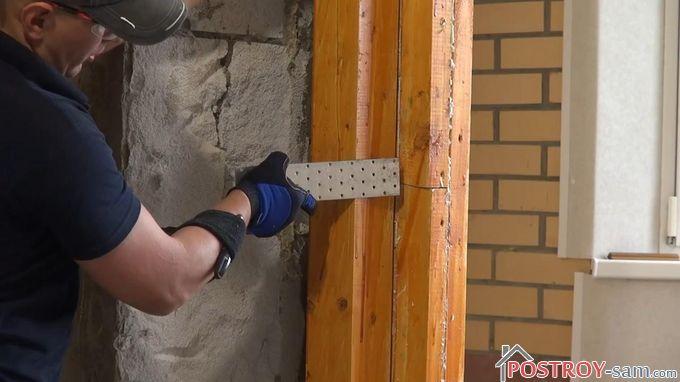 Пластины для крепления балконного блока