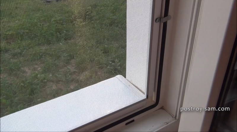 Установка москитной сетки на пластиковое окно