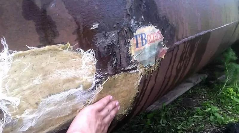 Чем заделать щели в металлической ёмкости для воды?