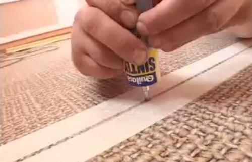 Заделка стыков между линолеумом. Склейка листов