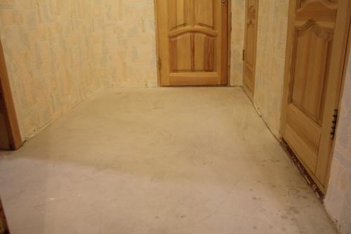 Выравнивание пола под ламинат