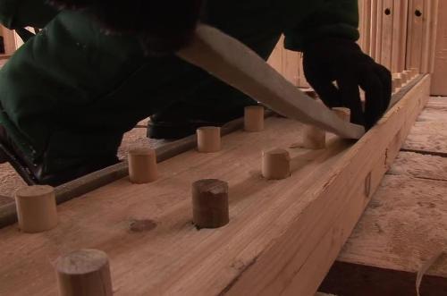 Крепление вертикального бруса